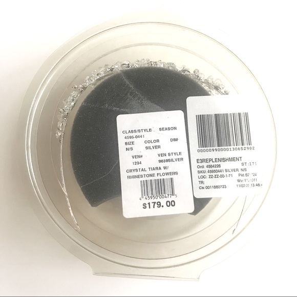 David’s Bridal Silver-Toned Flowers Wedding Tiara - Picture 6 of 7